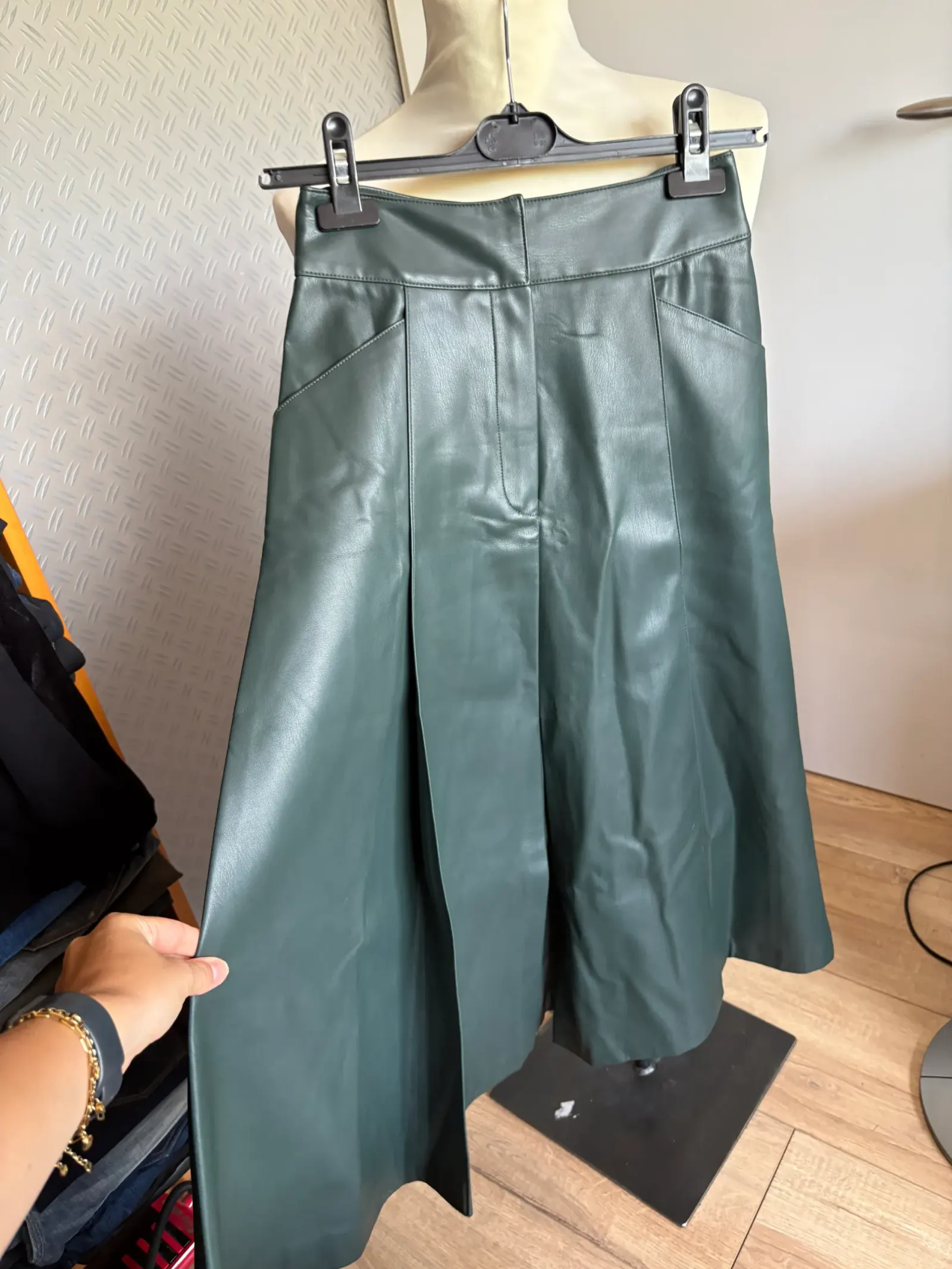 Zara rok maxiskirt leatherlook xs – foto 3 van 7
