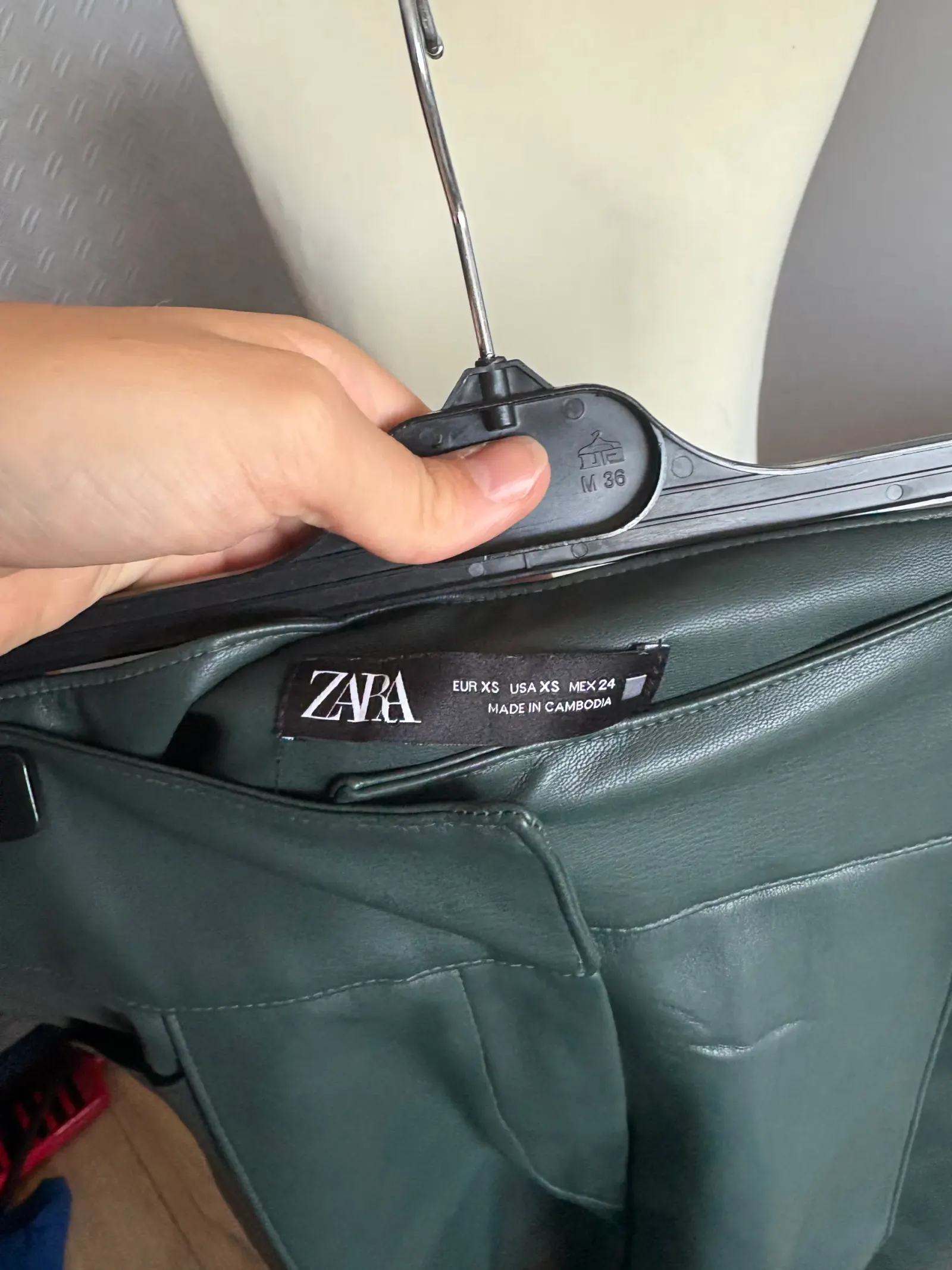 Zara rok maxiskirt leatherlook xs – foto 4 van 7