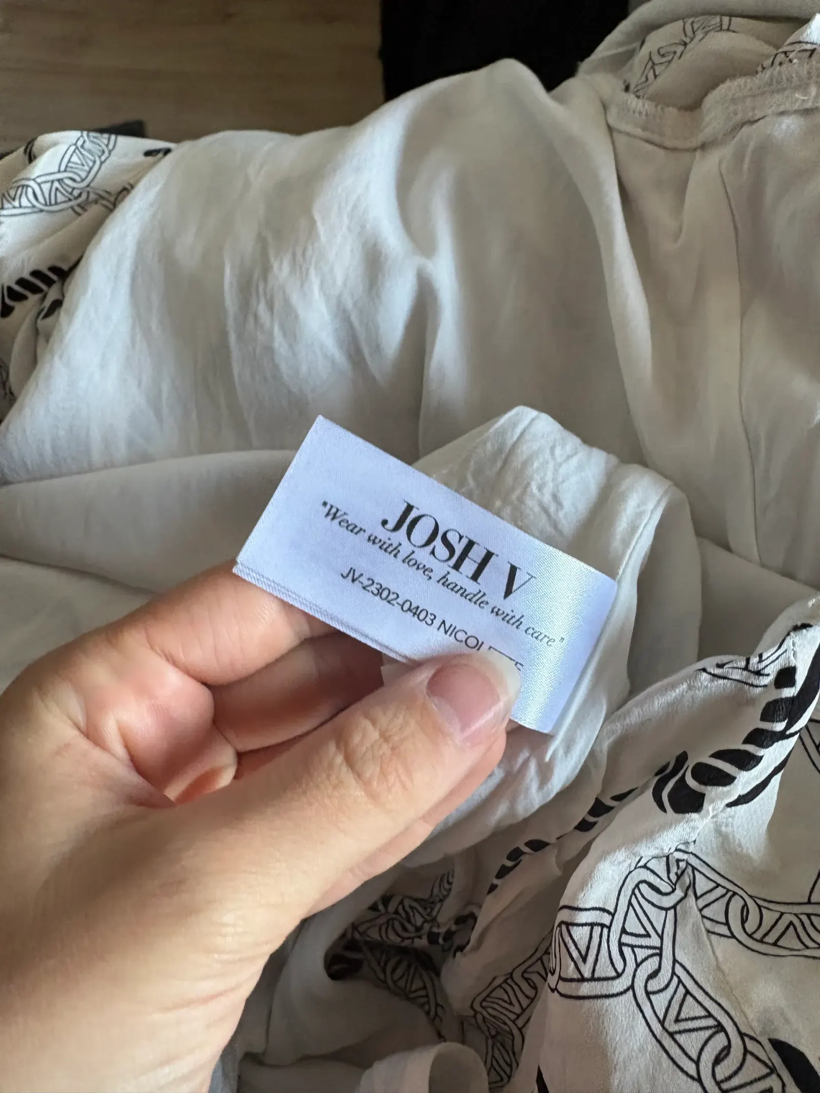 Josh V jurk s – foto 6 van 7