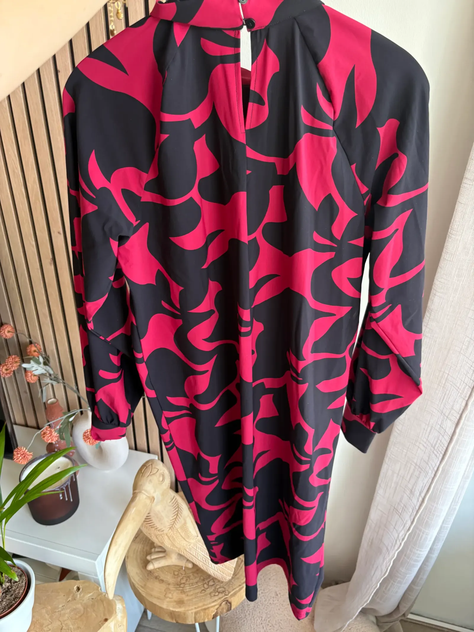 Studio Anneloes jurk zwart rood travelstof s – foto 4 van 6